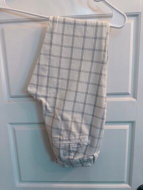 Old Navy White pants with Windowpane Plaid